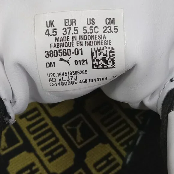 Puma 380560-01 Lifestyle Suede Classic Shoe Size 5.5 Youth - Picture 10 of 10